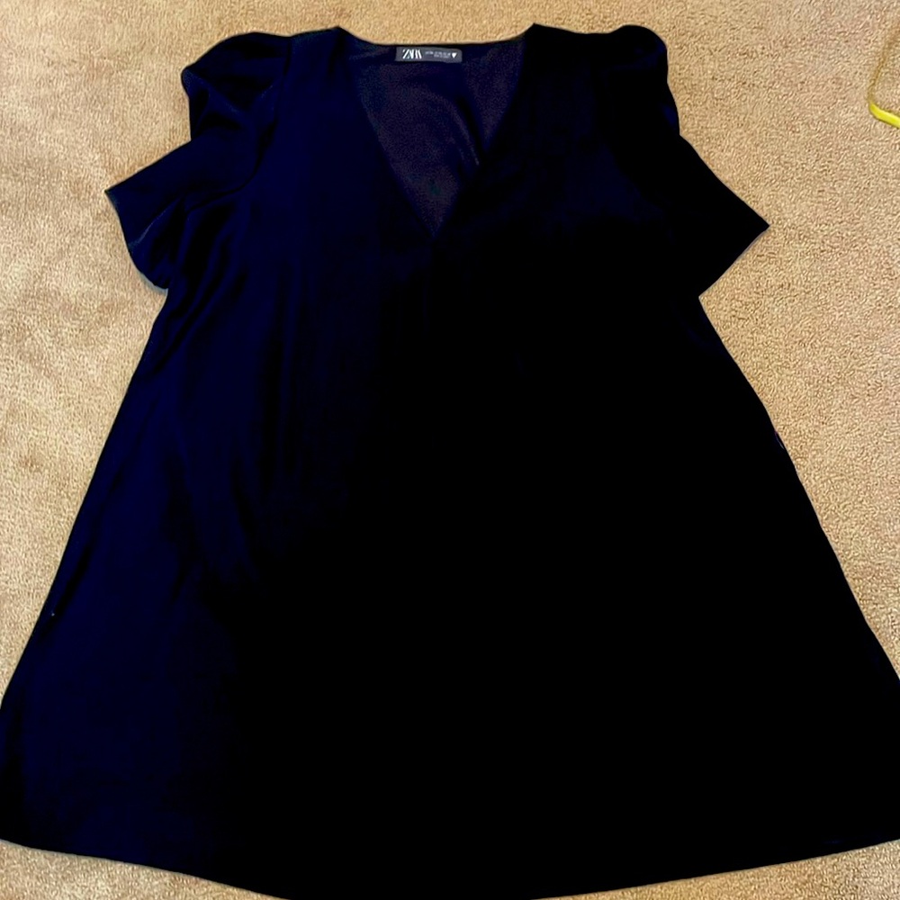 Zara black V-neck a-line dress with puff sleeves XXL